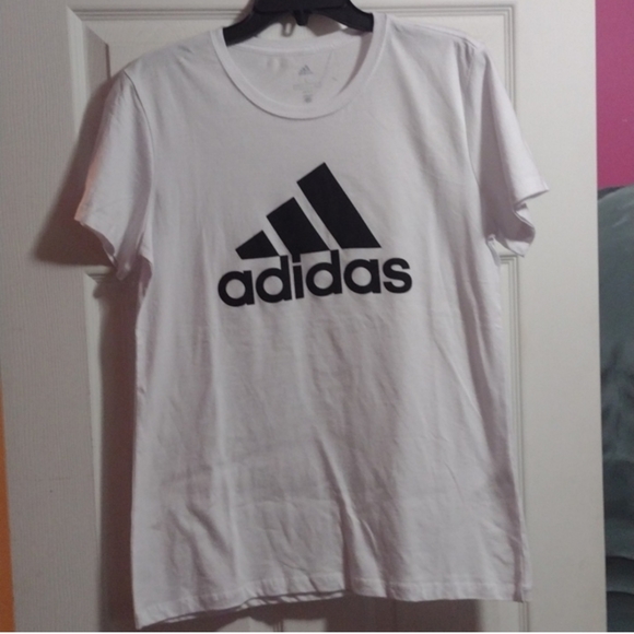 adidas Tops - ADIDAS TSHIRT